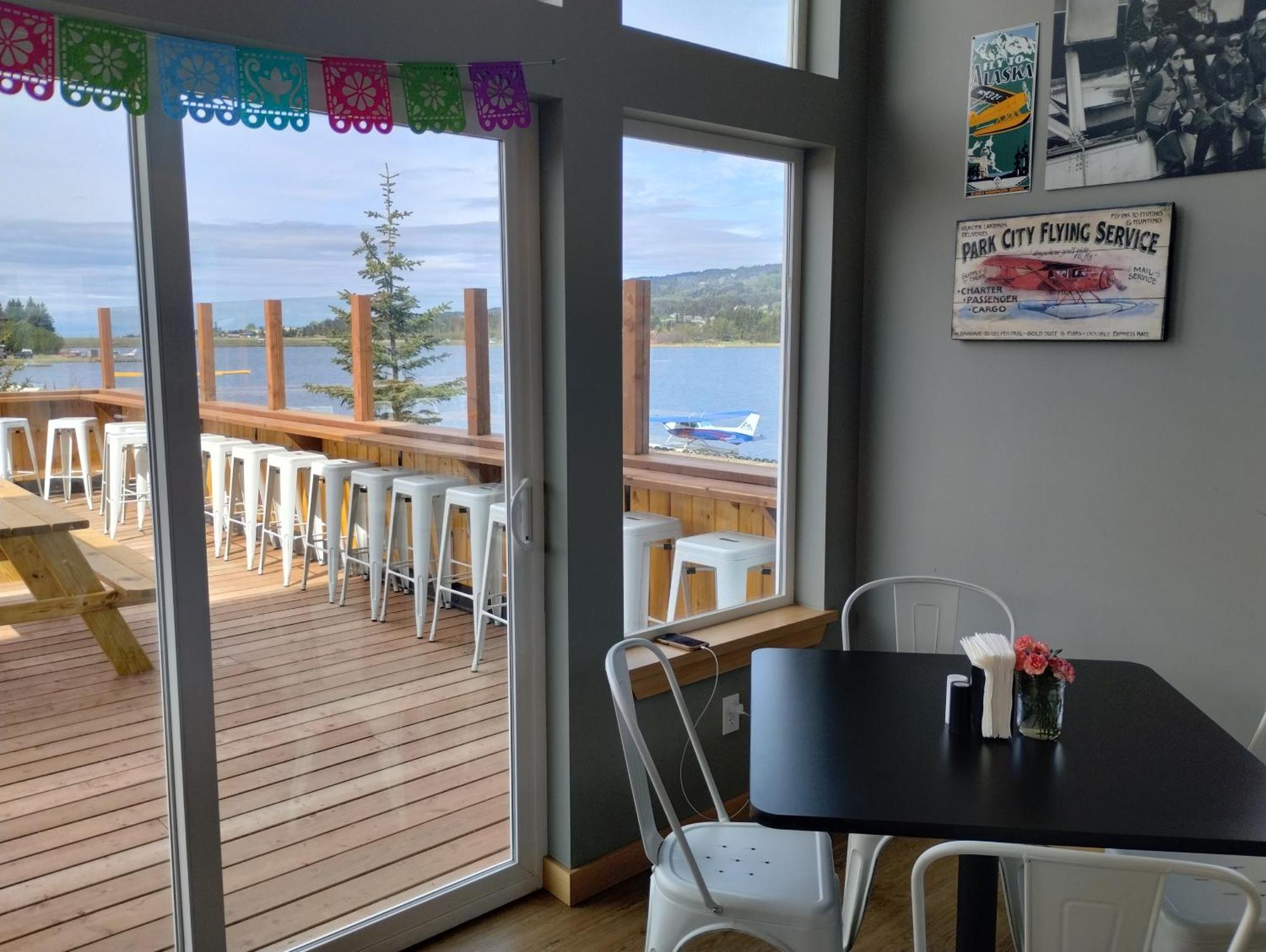Leisure - Seaplane Base Apartment Homer