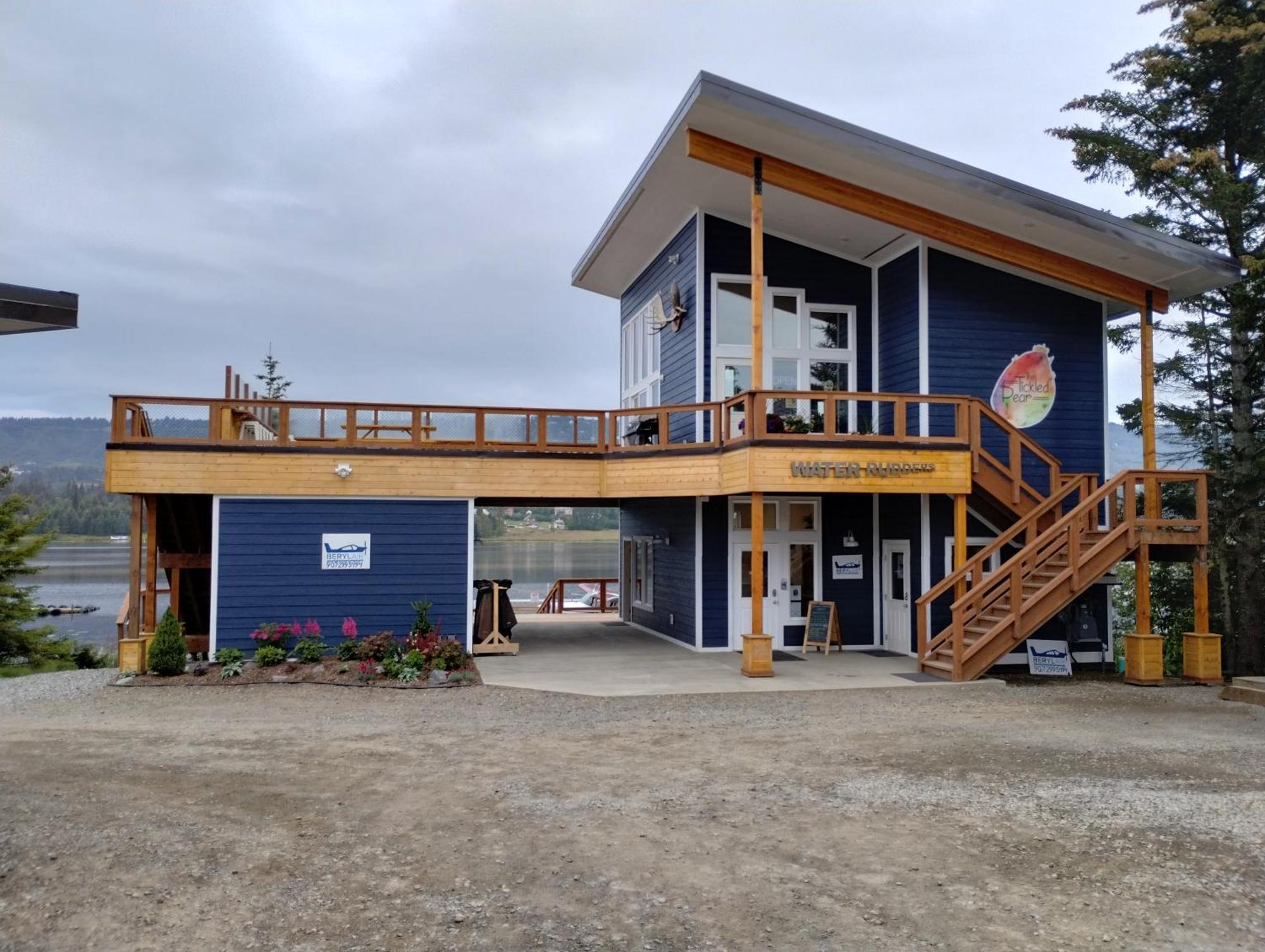 Leisure - Seaplane Base Apartment